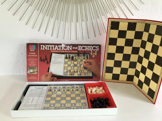 5⚜️ Ancien Jeu De Société Jeu MB Initiation Aux Échecs Apprenez à jouer Complet