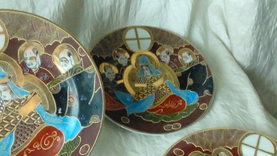 5 ASSIETTES A DESSERT EN PORCELAINE JAPON SATSUMA**