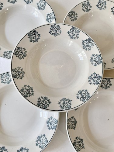 5 assiettes creuses, Sarreguemines, modèle René