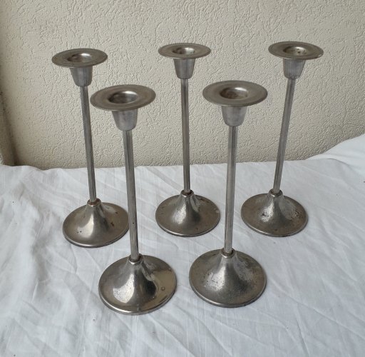 5 bougeoirs en métal