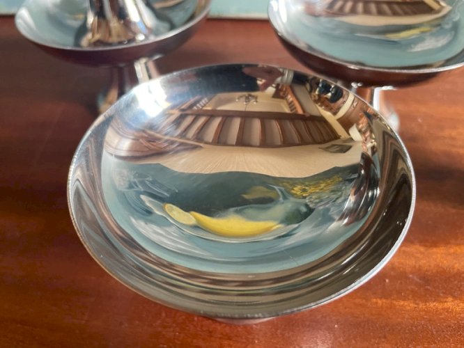 5 coupes en inox vintage