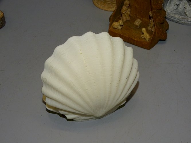 -5 CRECHES MINIATURES DIFFERENTES MATIERES & ORIGINES + 1 MAIN AVEC JESUS    D