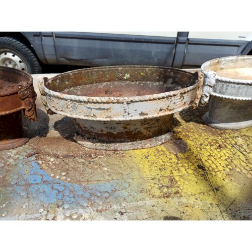 5 Jardinières en Fonte 1900 : Charleville - Mézières