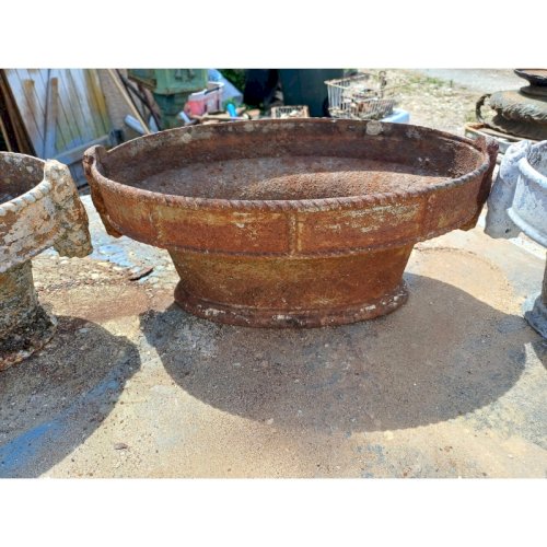 5 Jardinières en Fonte 1900 : Charleville - Mézières