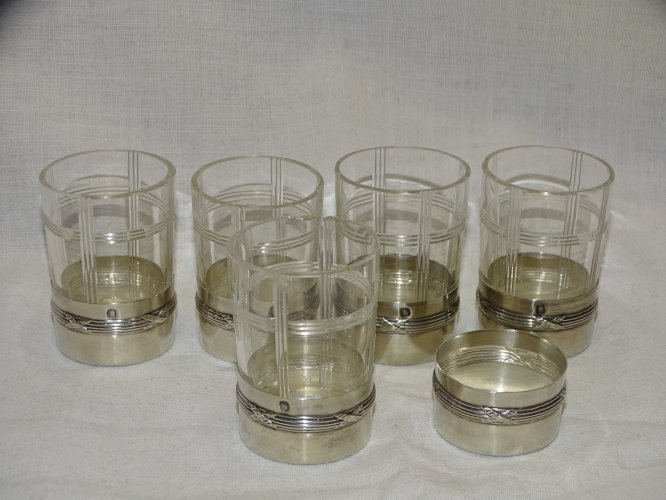 -5 PETITS VERRES A DIGESTIF  LIQUEUR AVEC BAS BAGUES  5 ARGENT Poinçon MINERVE D