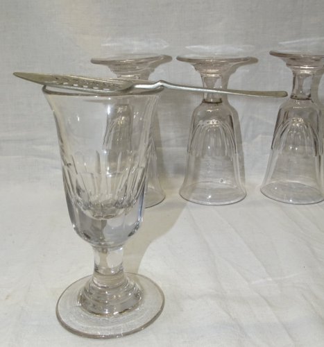 -5 SUPERBES VERRES A ABSINTHE VERRES de CAFE BISTROT XIXe COLLECTION VITRINE   D