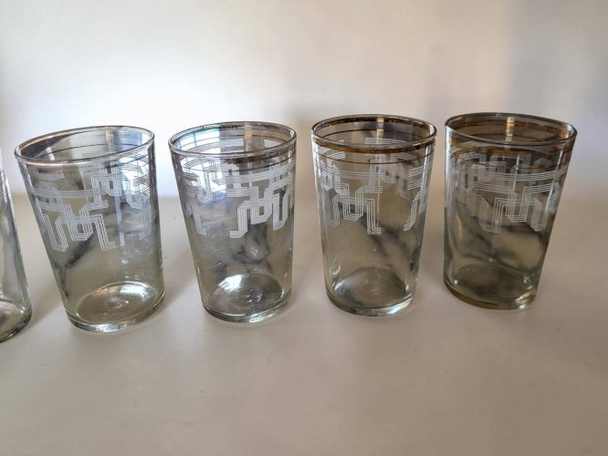5 verres / gobelets vintage, décor géométrique Art Déco