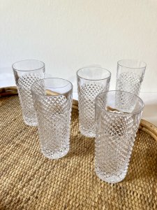 5 vintage glasses with a diamond point pattern