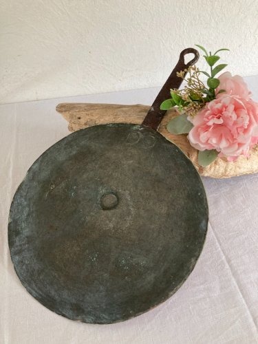 525⚜️ Ancien Couvercle Plat en Cuivre Pour Casserole Vintage Diamètre 27,5 Cm