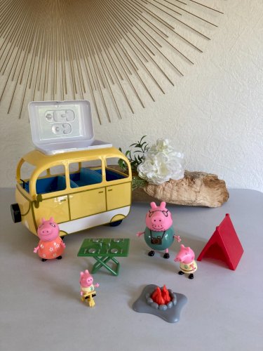 525⚜️ Jouet La Famille Peppa Pig Le Camping Car Jaune et 4 Personnages