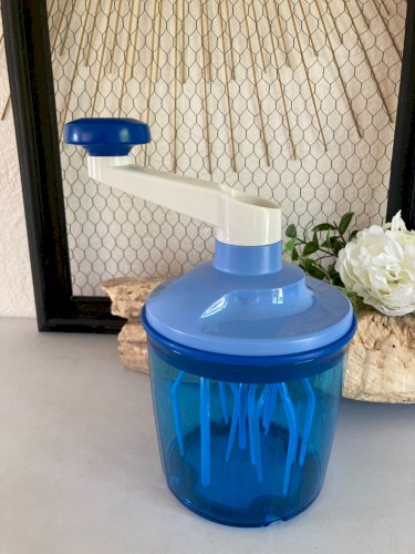 525⚜️ Ustensile Cuisine Batteur Manuel Bleu Tupperware Speedy-Chef 1.35 Litres