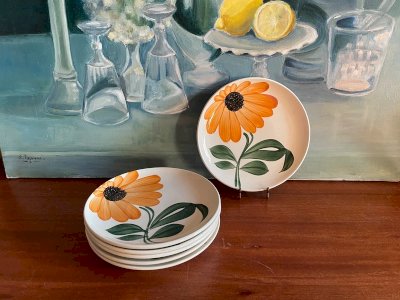 6 + 3 assiettes à dessert Marguerite Gien vintage