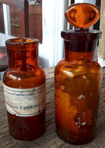 6 Anciens Flacons Pharmacie Apothicaire Verre Ambré Old apothecary bottles