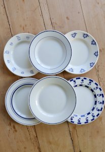 6 mismatched vintage dessert plates white and blue porcelain – Lo