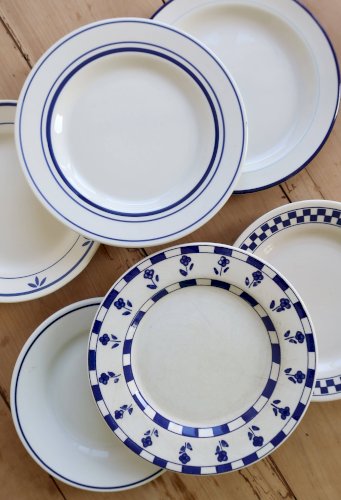 6 assiettes à dessert dépareillées vintage - Porcelaine bleue blanche
