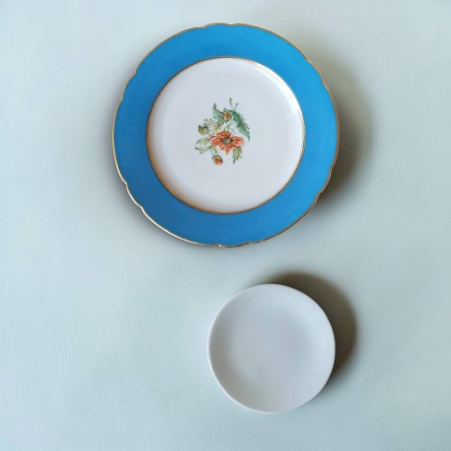 6 assiettes à dessert en porcelaine Vieux Paris XIXème