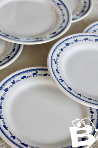 6 assiettes à dessert vintage faïence blanche et bleue