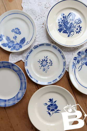6 assiettes à dessert vintage faïence dépareillée bleue blanche