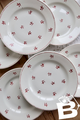 6 assiettes à dessert vintage faïence motifs rouges