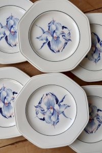 dot