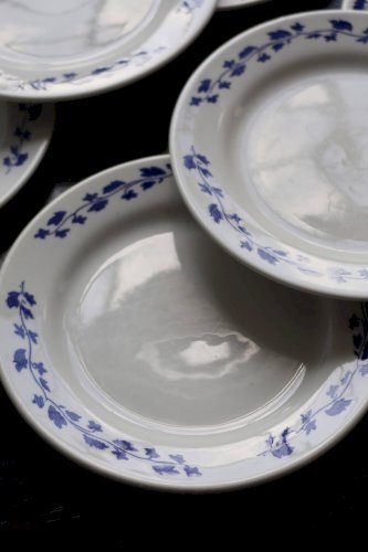 6 assiettes à dessert vintage – faïence Oxford – Blanc & bleu