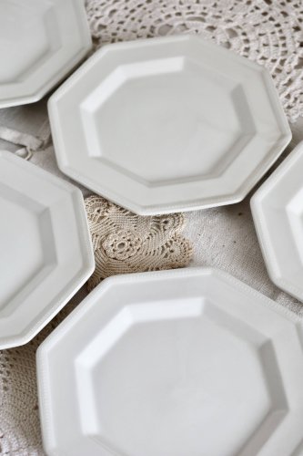6 assiettes à dessert vintage octogonales à décor perlé, Johnson Brothers