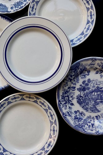 6 assiettes à dessert vintage porcelaine dépareillée bleue blanche