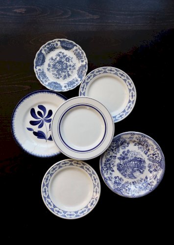 6 assiettes à dessert vintage porcelaine dépareillée bleue blanche