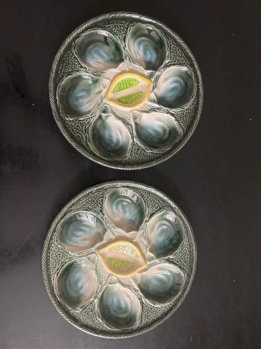 6 assiettes à huitres en barbotine Saint Clément