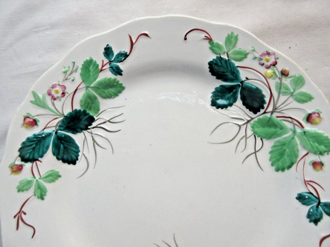 6 Assiettes barbotines Art Nouveau, Creil Montereau: Les Fraises de George Sand