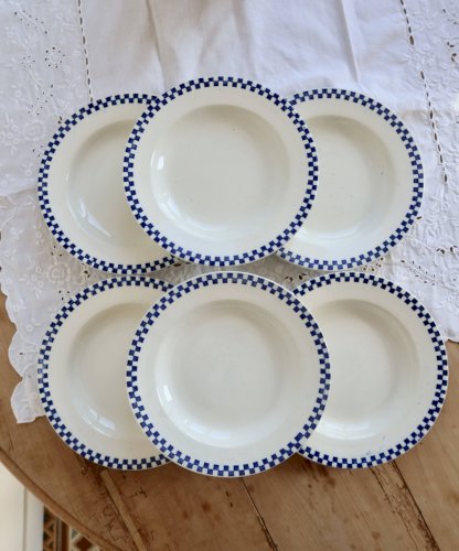 6 assiettes creuses anciennes terre de fer Salins - Modèle Damier
