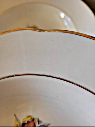 6 Assiettes creuses Gien Gardanne, roses couleur jaune, liserés dorés