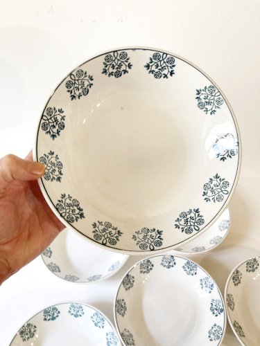6 assiettes creuses Sarreguemines, modèle René