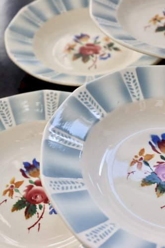 6 assiettes creuses vintage Sarreguemines “Claude” - Faïence à décor floral