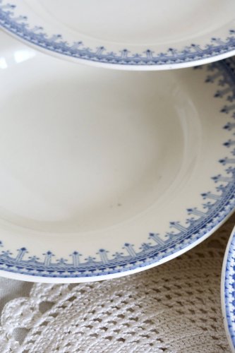 6 assiettes creuses vintage terre de fer ivoire -  Motif bleu