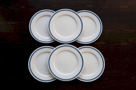 6 vintage Lustucru plates in porcelain with a blue checkered design
