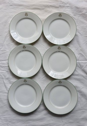 6 assiettes monogrammées anciennes en porcelaine de Limoges
