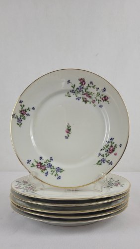 6 assiettes plates décor aux barbeaux