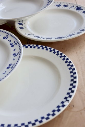 6 assiettes plates dépareillées vintage faïence bleue et blanche – Lot Marl