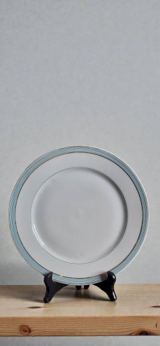 6 assiettes plates en porcelaine de Paris
