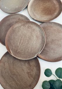 6 Vallauris Muratore brutalist wabi sabi flat plates 24cm