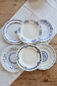 6 mismatched vintage blue and white ironstone dinner plates