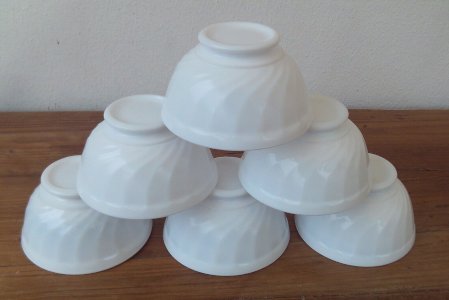  6 WHITE TWISTED BOWLS 964 ARCOPAL