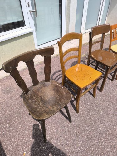 6 chaises bistrot dépareillées vintage en bois