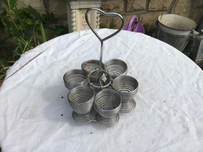 6 coquetiers /présentoir à oeufs RESSORT  SCOUBIDOU  vintage 1950 1960  BISTROT