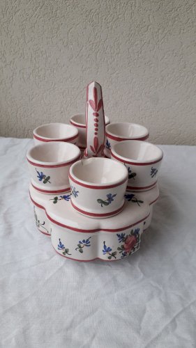 6 coquetiers sur présentoir Forah