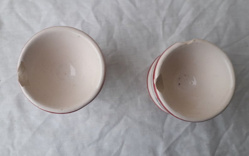 6 coquetiers sur présentoir Forah