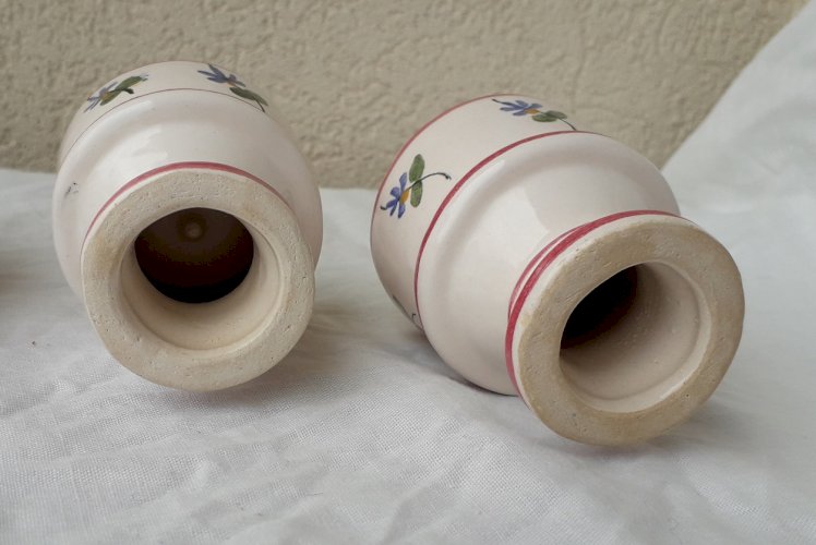 6 coquetiers sur présentoir Forah