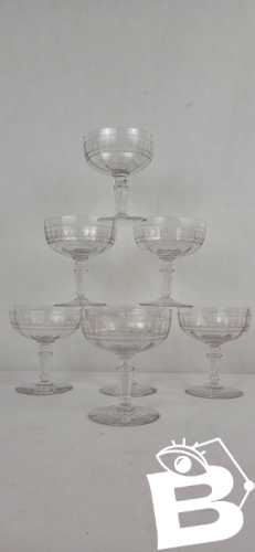 6 coupes à champagne en cristal
