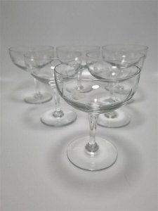 6 champagne glasses